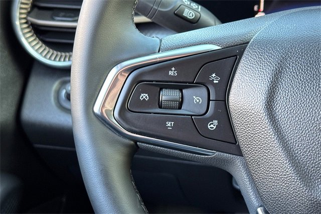 Used 2025 Chevrolet Trax ACTIV w/ Driver Confidence Package image 35