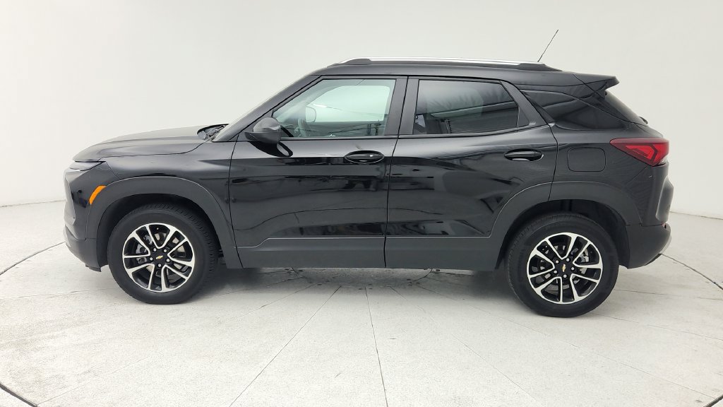 Certified 2025 Chevrolet TrailBlazer LT AWD/4WD image 4