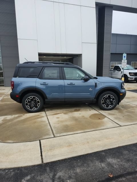 New 2025 Ford Bronco Sport Outer Banks w/ Outer Banks Tech Package+ AWD/4WD image 9