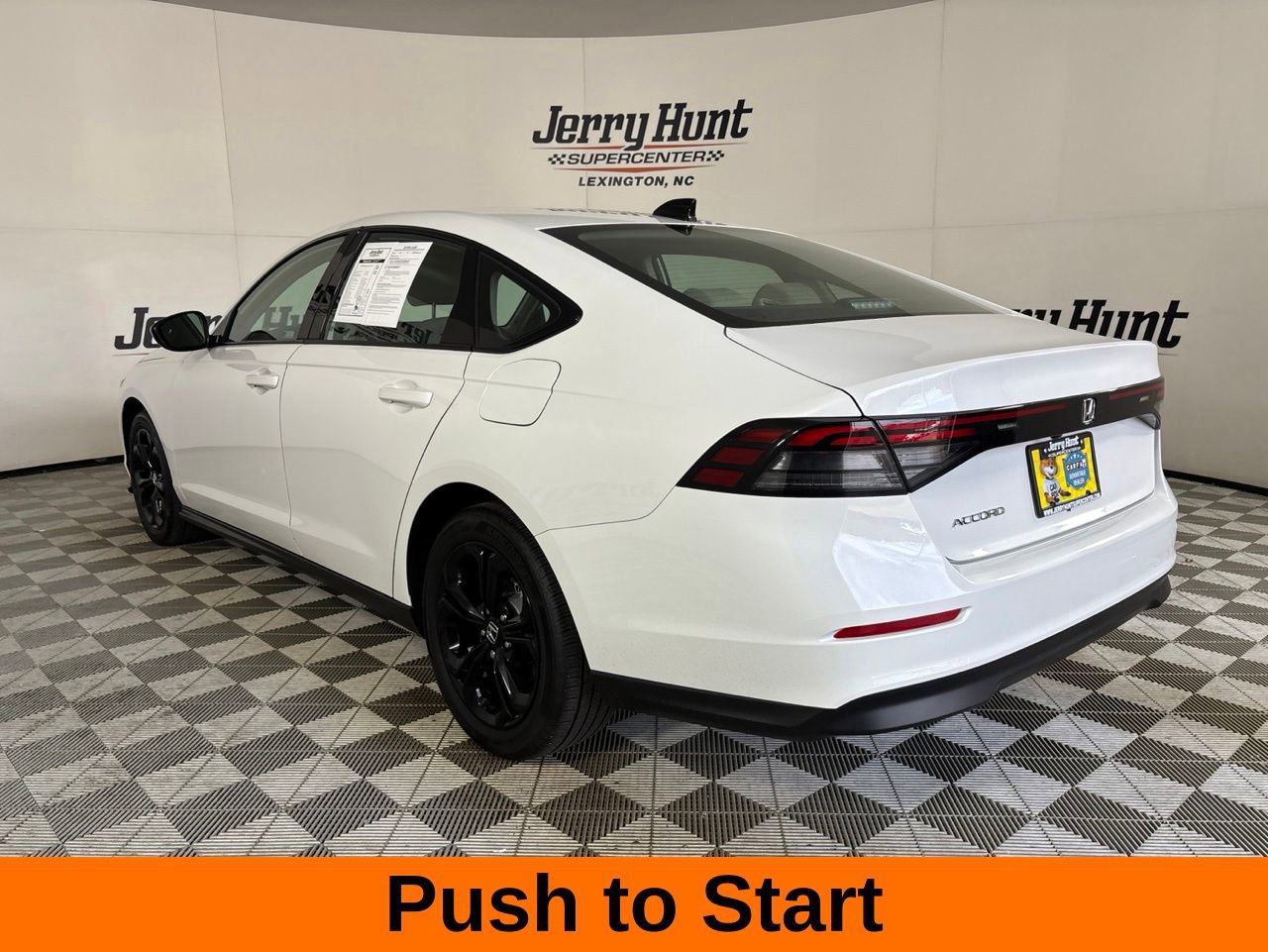 Used 2025 Honda Accord SE image 7
