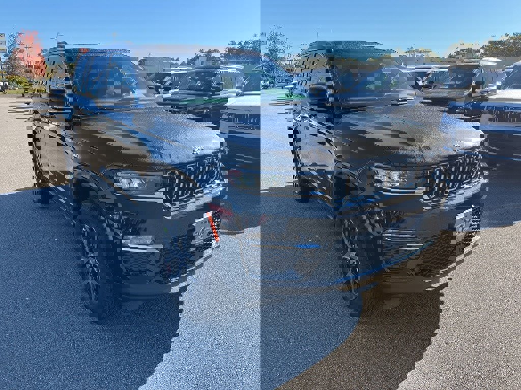 New 2025 Jeep Grand Cherokee Limited