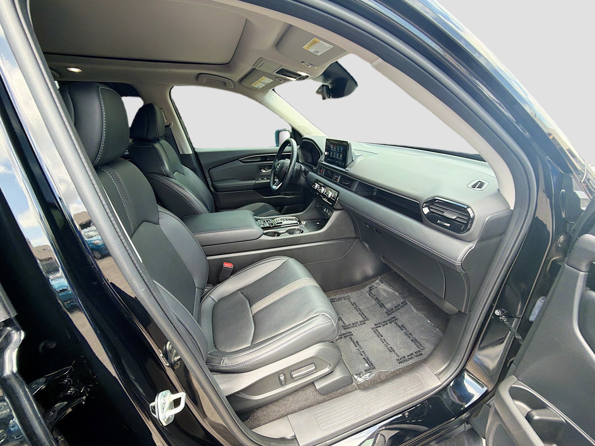 Used 2023 Honda Pilot Touring image 32