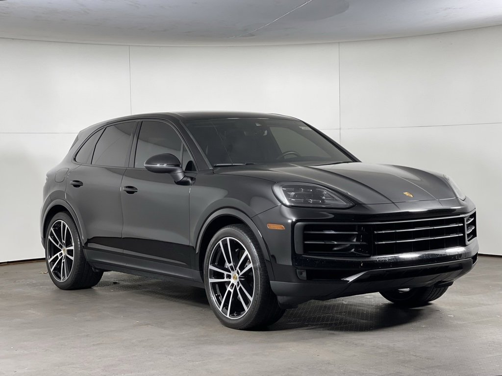 Certified 2024 Porsche Cayenne image 9