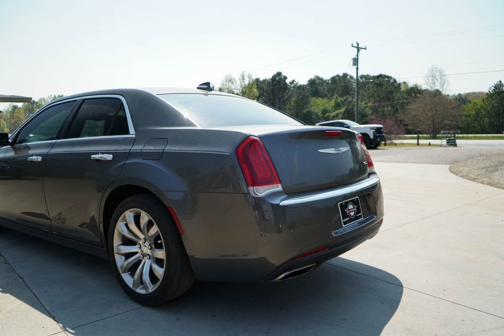 Used 2019 Chrysler 300 Limited w/ Safetytec Plus Group image 15