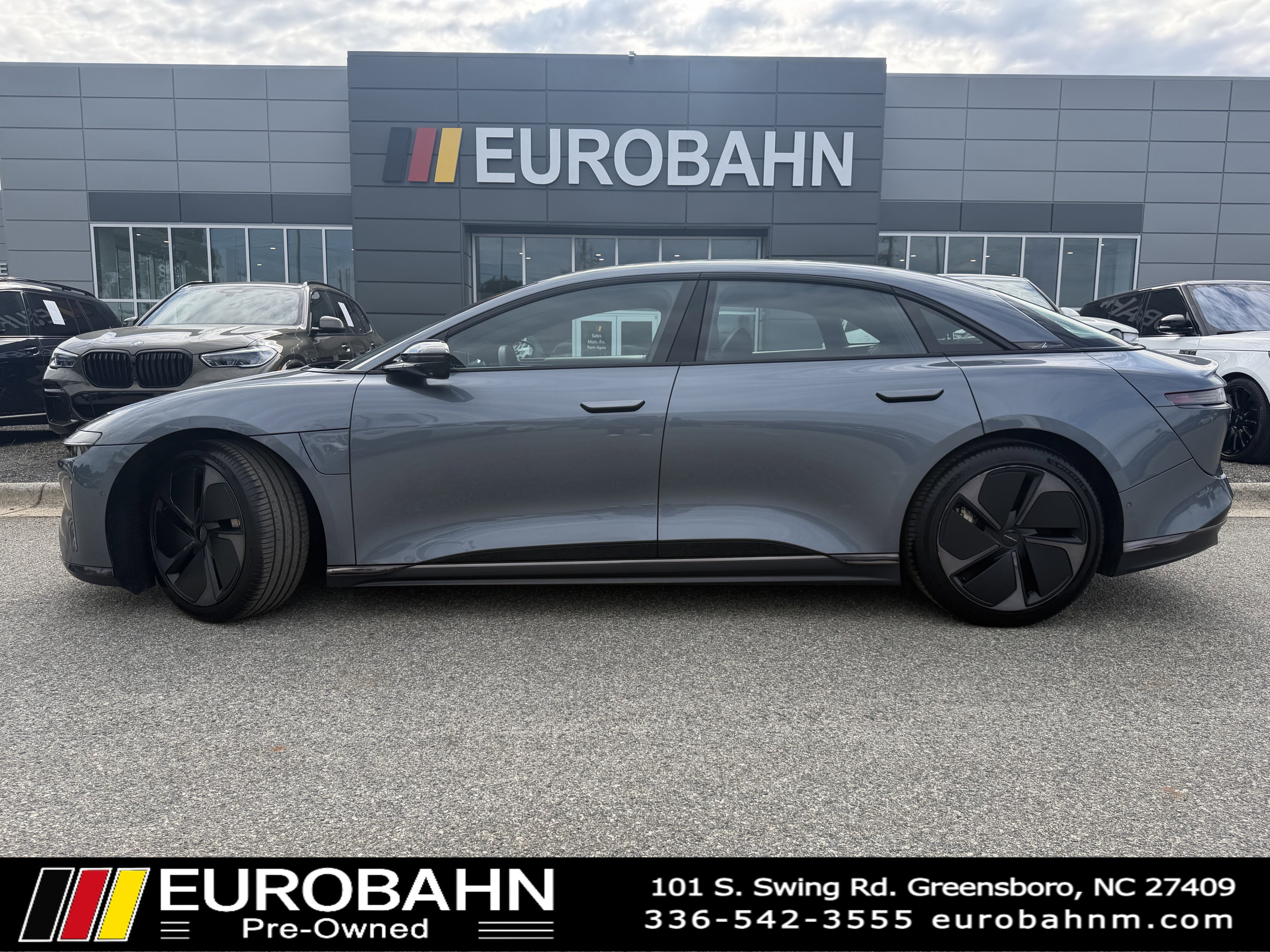 Used 2024 Lucid Air Touring AWD/4WD image 2