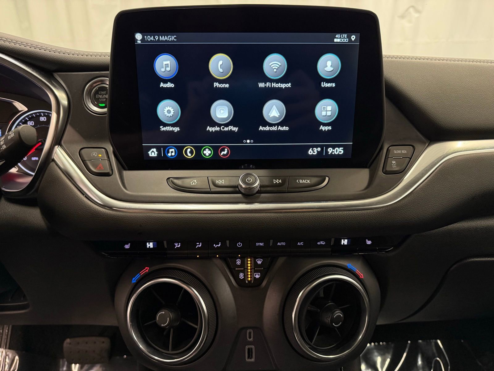 Used 2025 Chevrolet Blazer LT AWD/4WD image 14