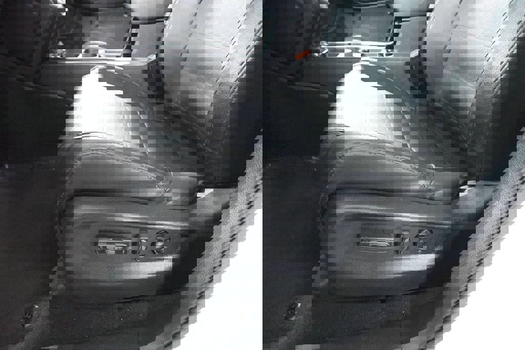 Used 2020 Honda CR-V EX-L image 10