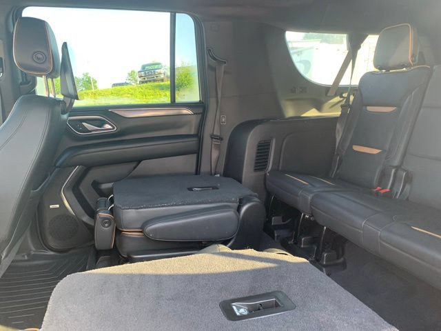 Used 2021 GMC Yukon XL AT4 w/ AT4 Premium Plus Package AWD/4WD image 18