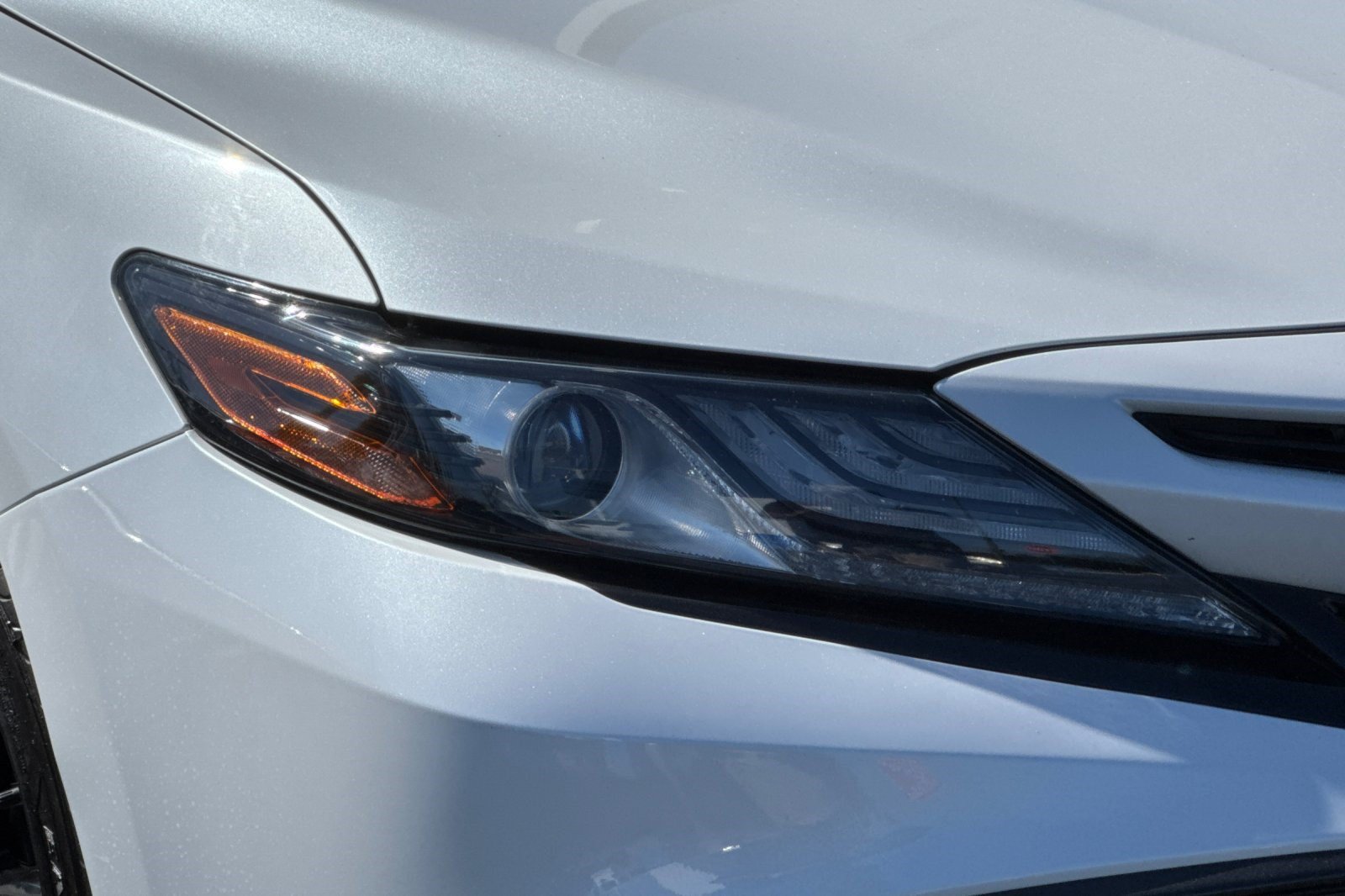 Used 2023 Toyota Camry XSE FWD image 12