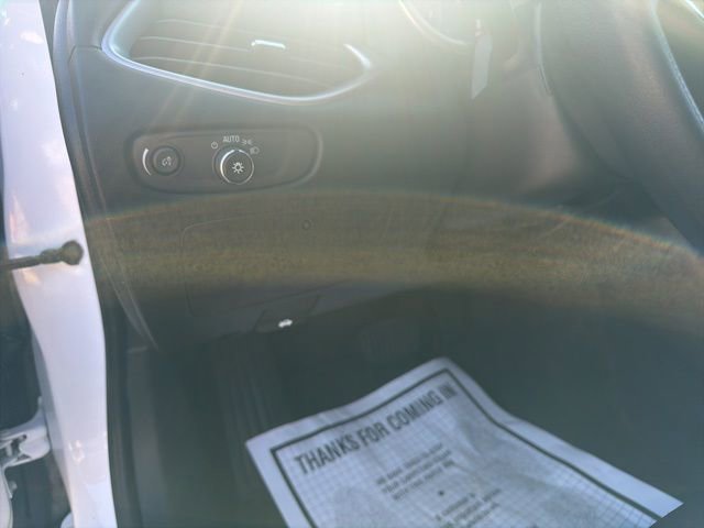 Used 2025 Chevrolet Malibu LT image 17