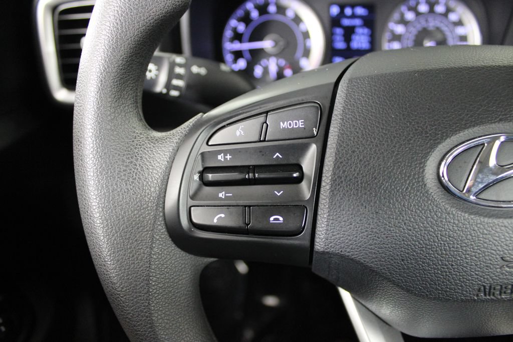Certified 2022 Hyundai Venue SE FWD image 24