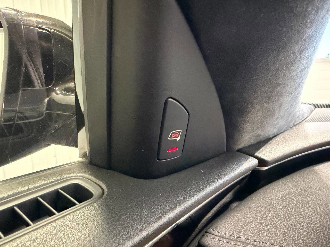 Used 2017 Audi A8 L 4.0T w/ Driver Assistance Package image 52