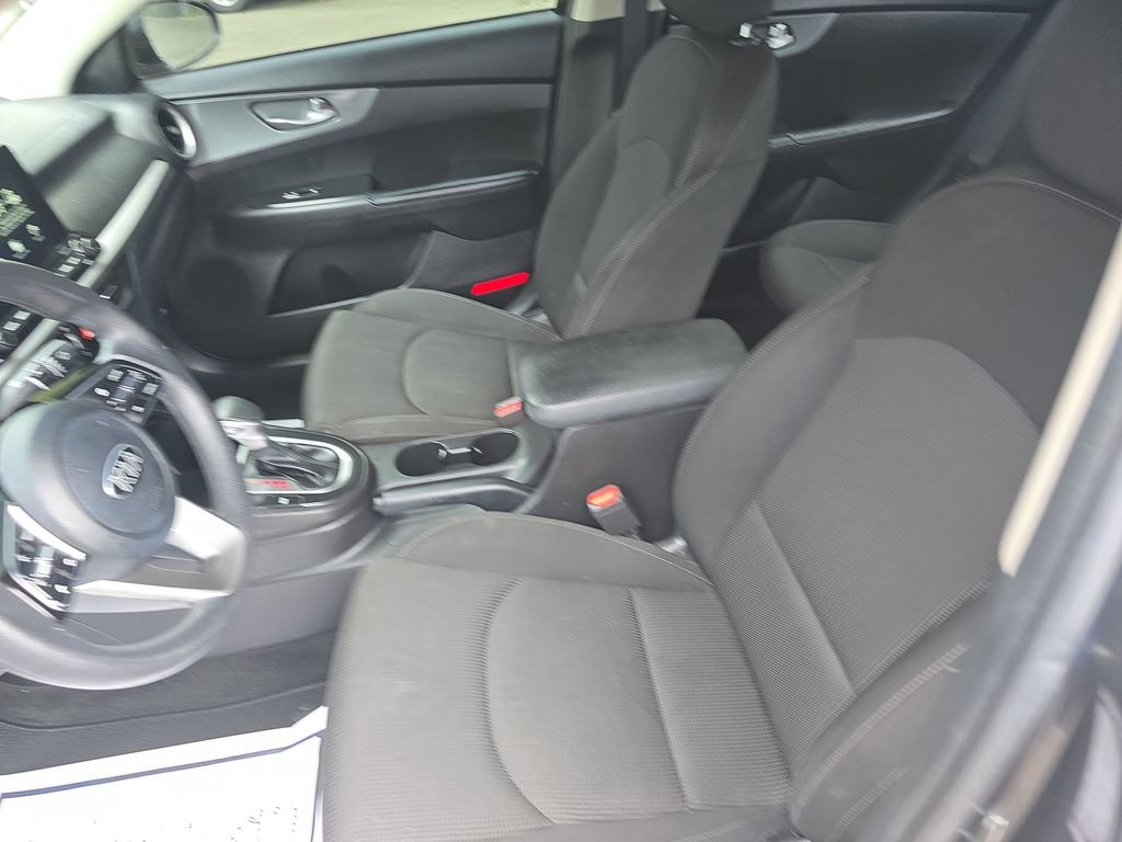 Used 2021 Kia Forte Sedan FWD image 13