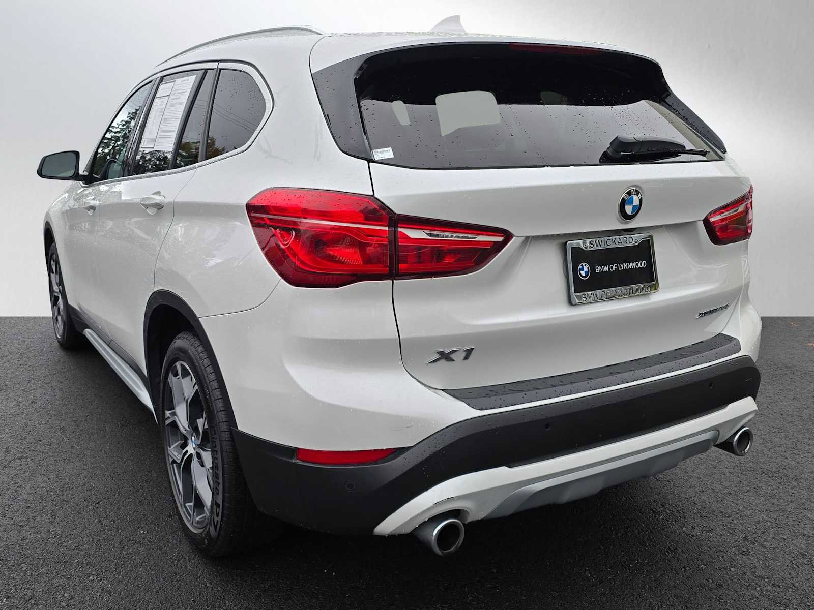 Used 2021 BMW X1 xDrive28i image 5