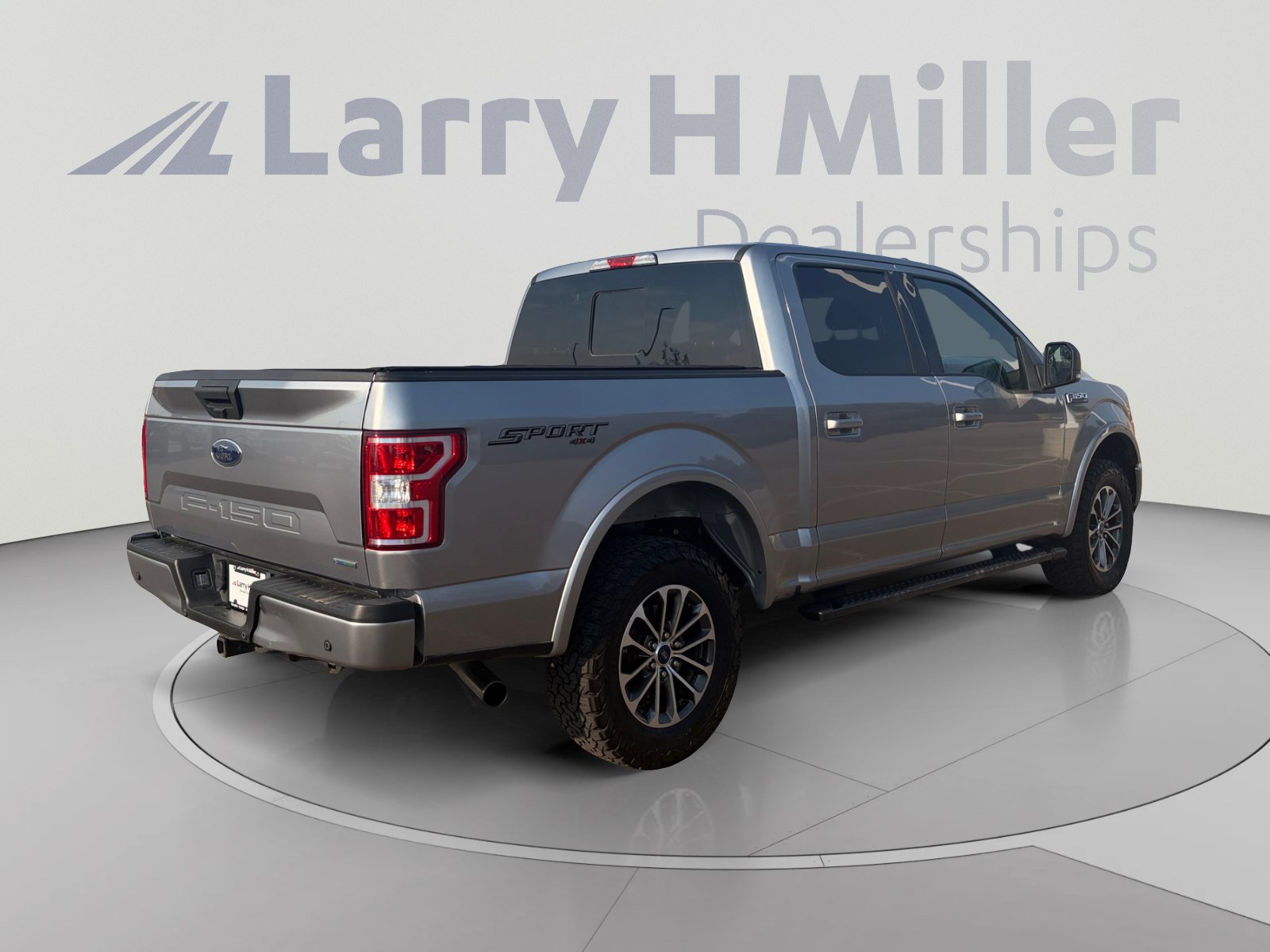 Used 2020 Ford F150 XLT w/ Equipment Group 302A Luxury AWD/4WD image 6