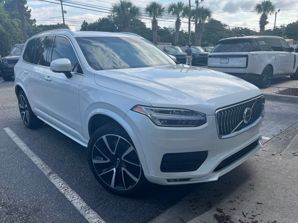 Used 2022 Volvo XC90 T6 Momentum w/ Advanced Package AWD/4WD image 4