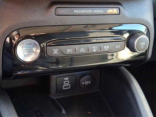 Used 2024 Ford Escape Platinum image 15