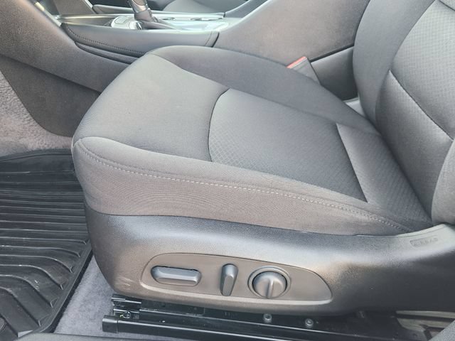 Used 2018 Chevrolet Malibu LT w/ Driver Confidence Package FWD image 24
