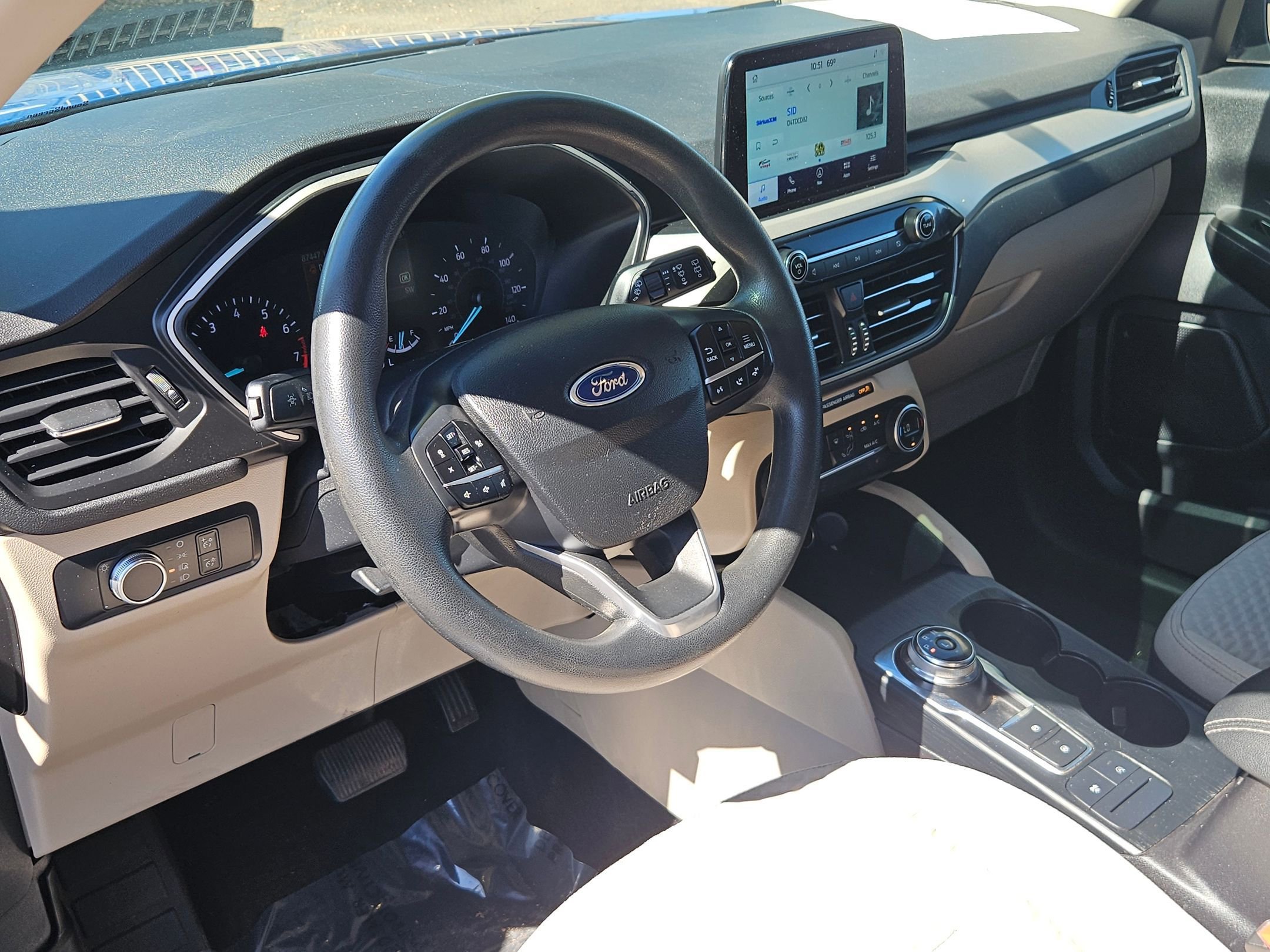 Used 2020 Ford Escape SE image 13