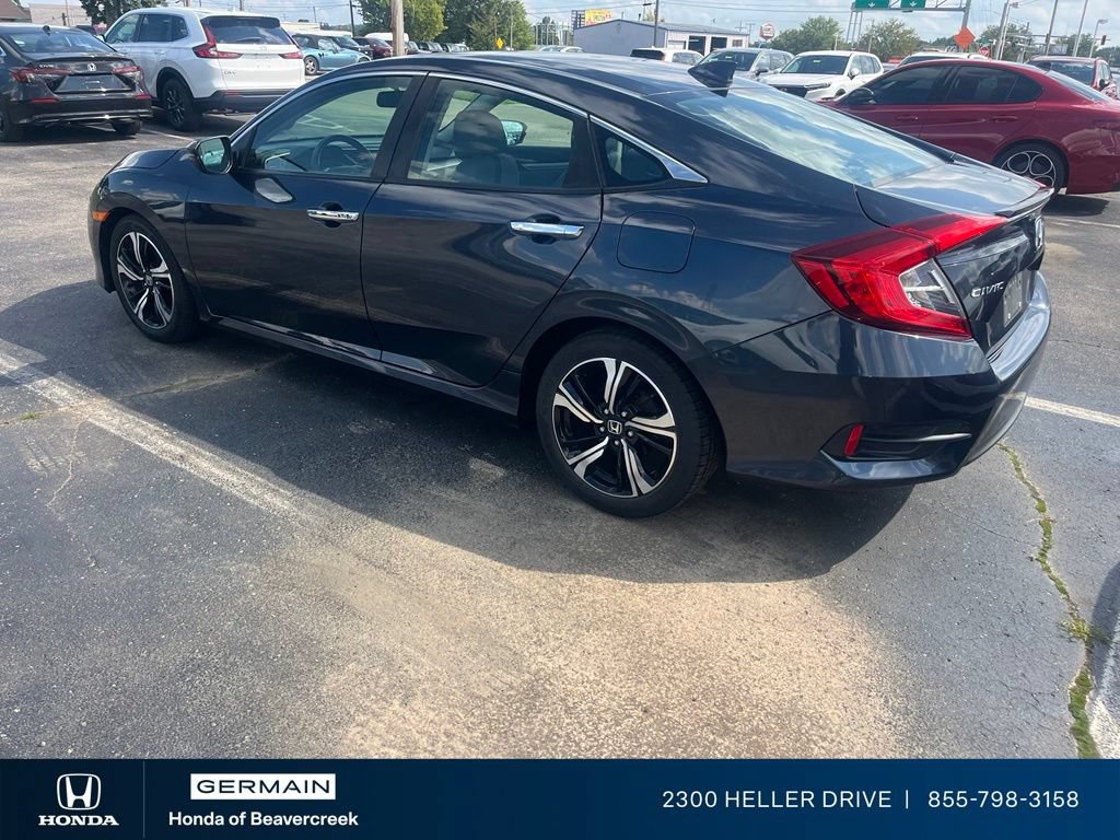 Used 2016 Honda Civic Touring image 2