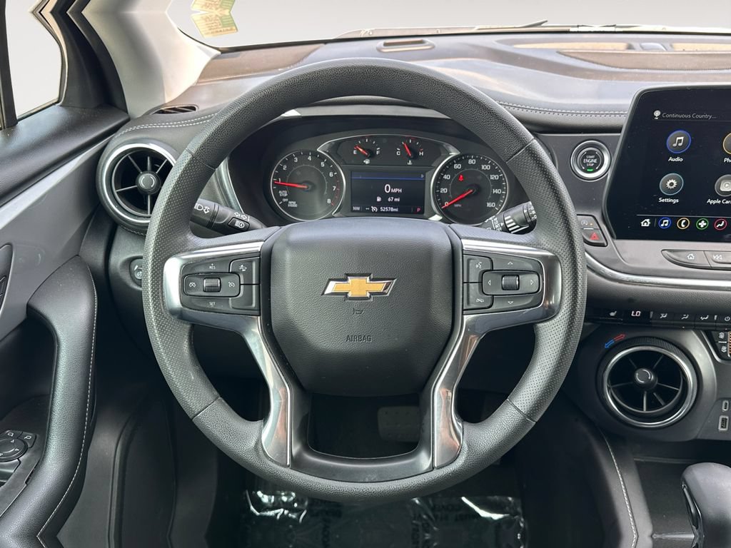 Used 2025 Chevrolet Blazer LT FWD image 12