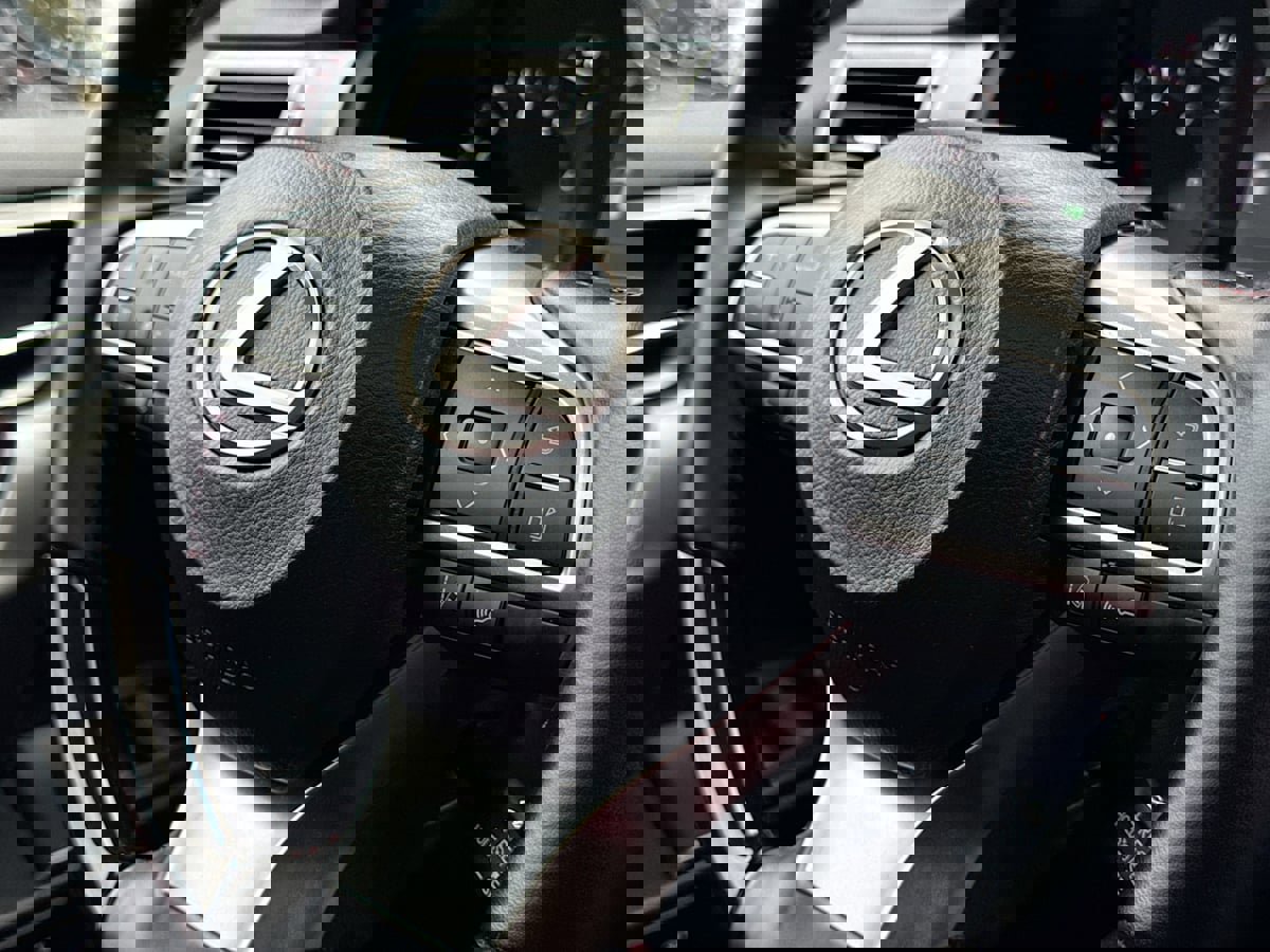 Used 2023 Lexus GX 460 Premium image 35