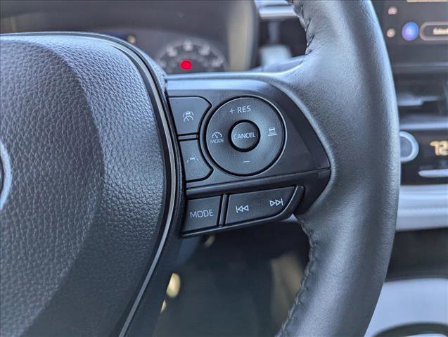 Used 2025 Toyota Corolla SE image 13