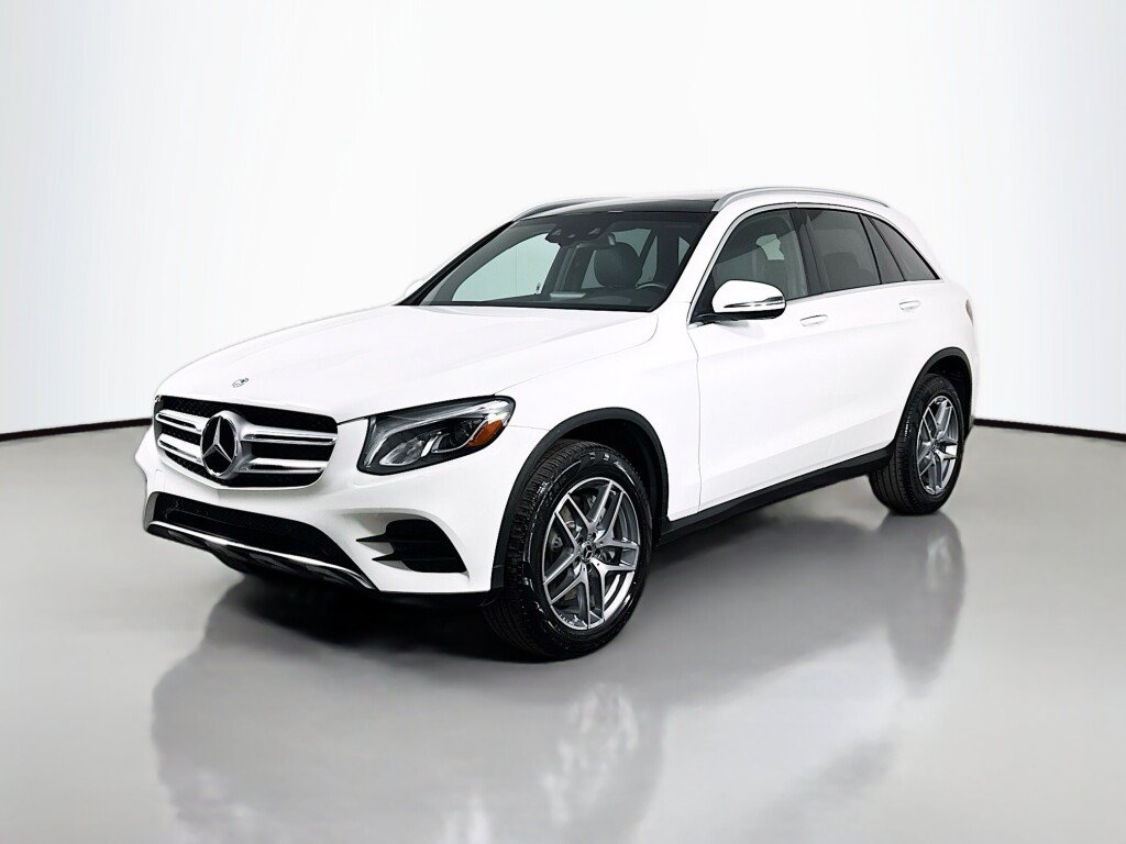 Used 2018 Mercedes-Benz GLC 300 4MATIC image 1