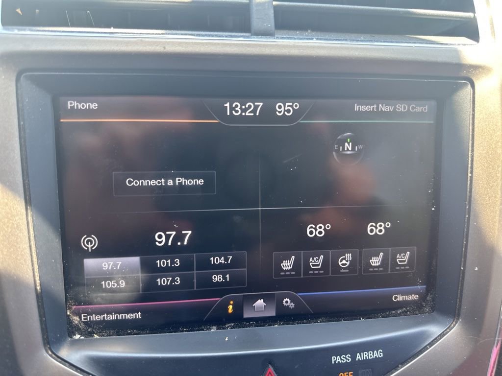 Used 2013 Lincoln MKX FWD image 16