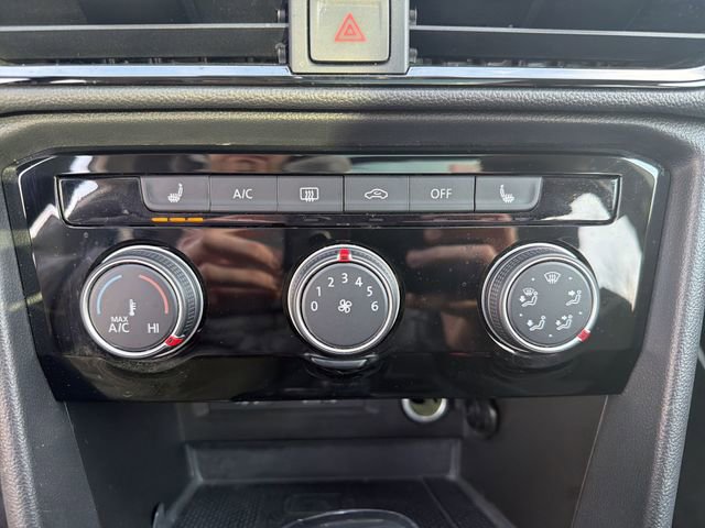 Used 2023 Volkswagen Taos SE w/ Panoramic Sunroof Package image 20