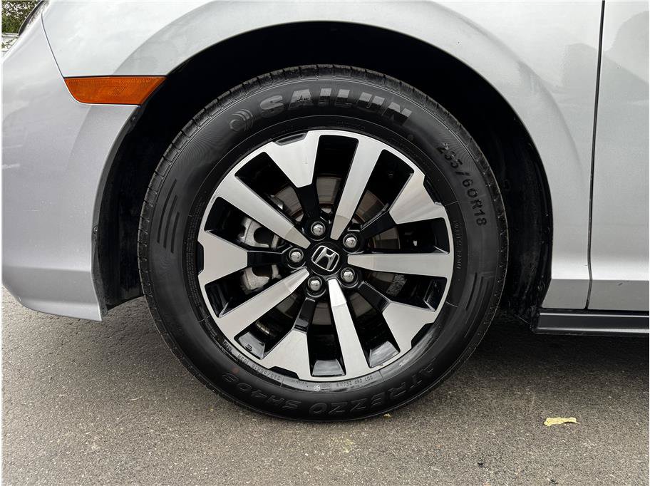 Used 2025 Honda Odyssey EX-L image 31