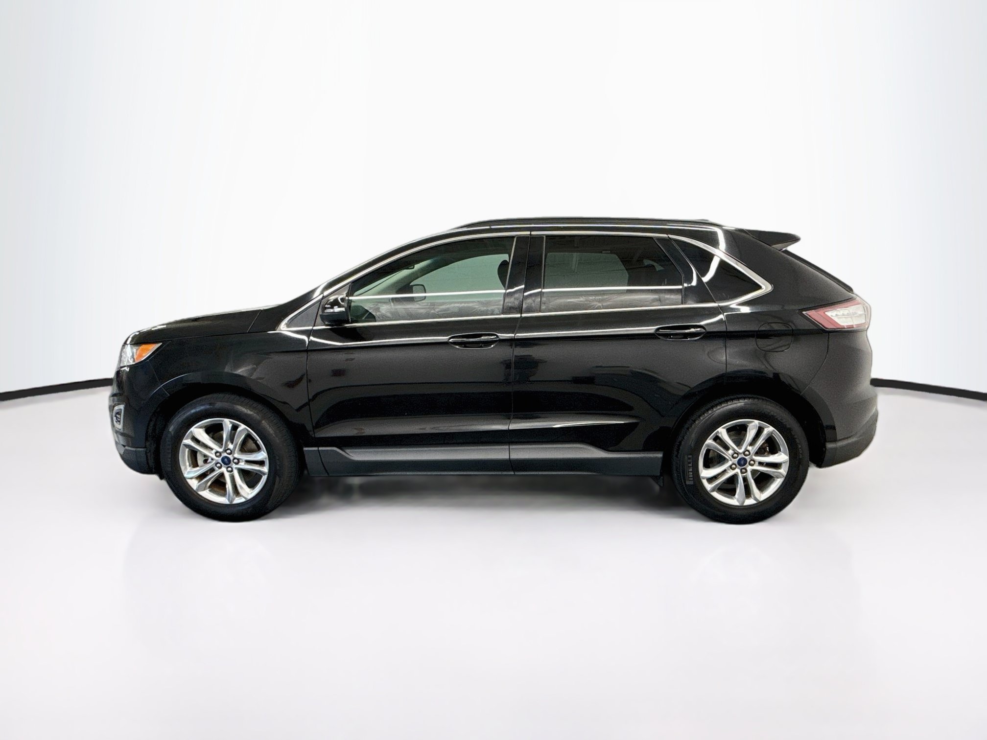 Used 2015 Ford Edge SEL w/ Equipment Group 201A FWD image 4