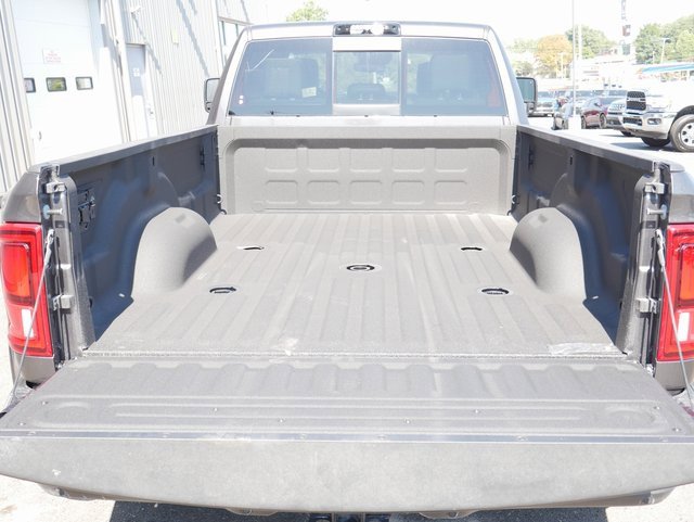 Used 2025 RAM 3500 Limited image 7