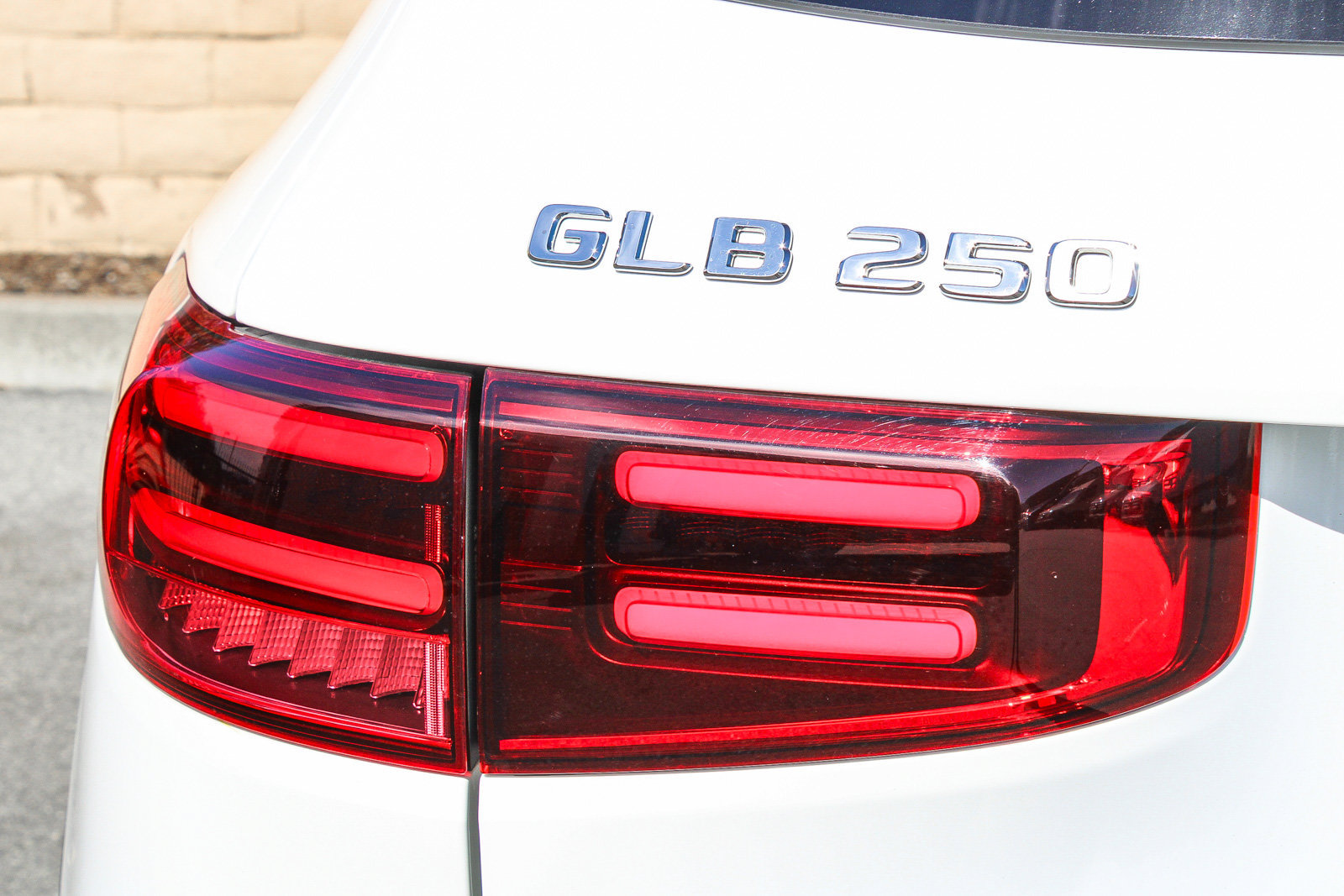 Certified 2026 Mercedes-Benz GLB 250 4MATIC image 9