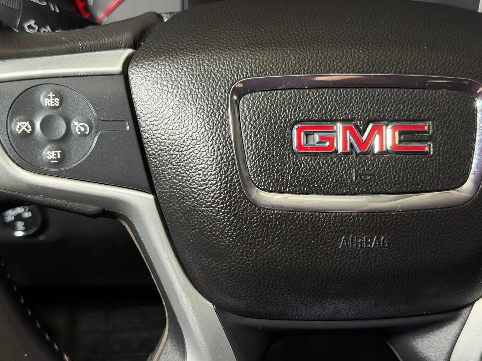 Used 2015 GMC Canyon SLT AWD/4WD image 24