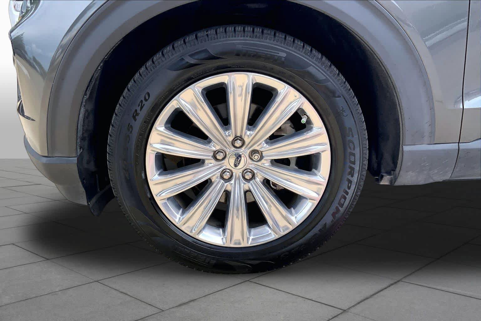 Used 2020 Ford Explorer Limited RWD image 11