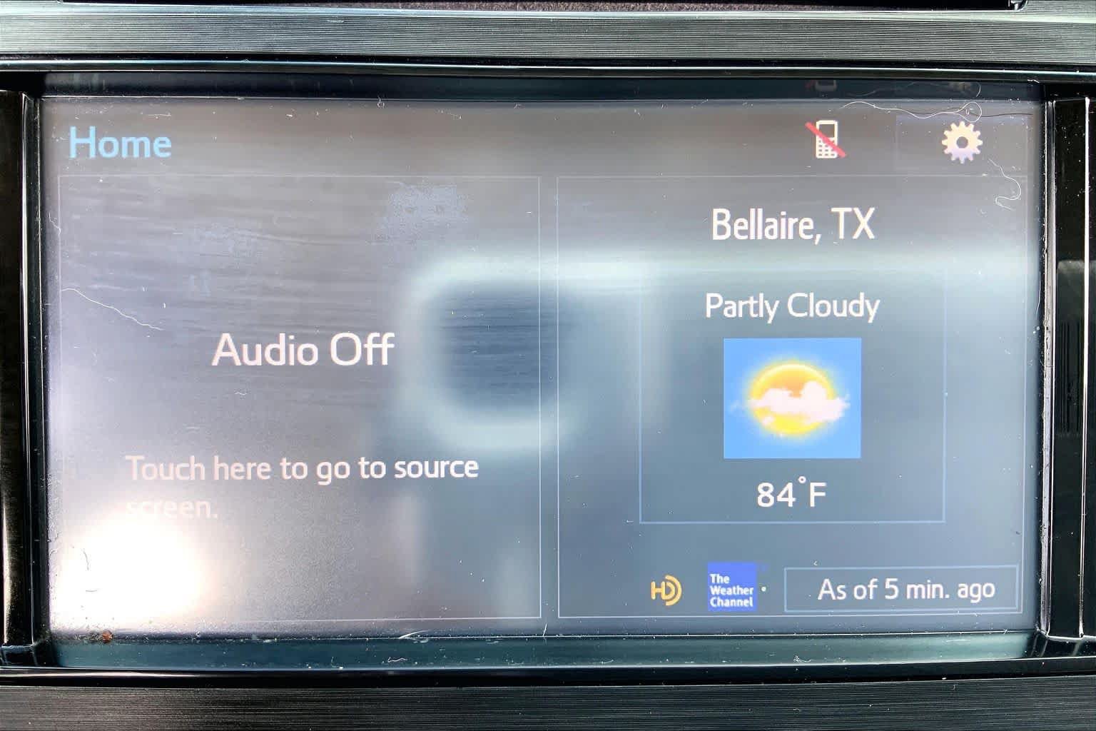 Used 2015 Toyota Avalon XLE FWD image 35