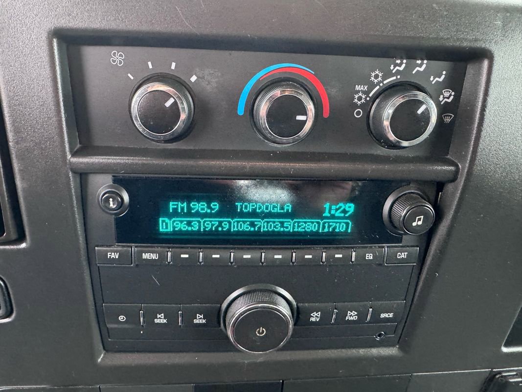 Used 2019 GMC Savana 2500 w/ Driver Convenience Package image 19