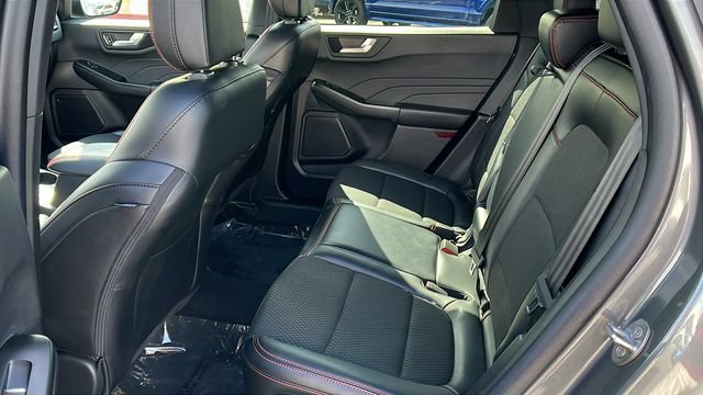 Used 2025 Ford Escape ST-Line AWD/4WD image 19