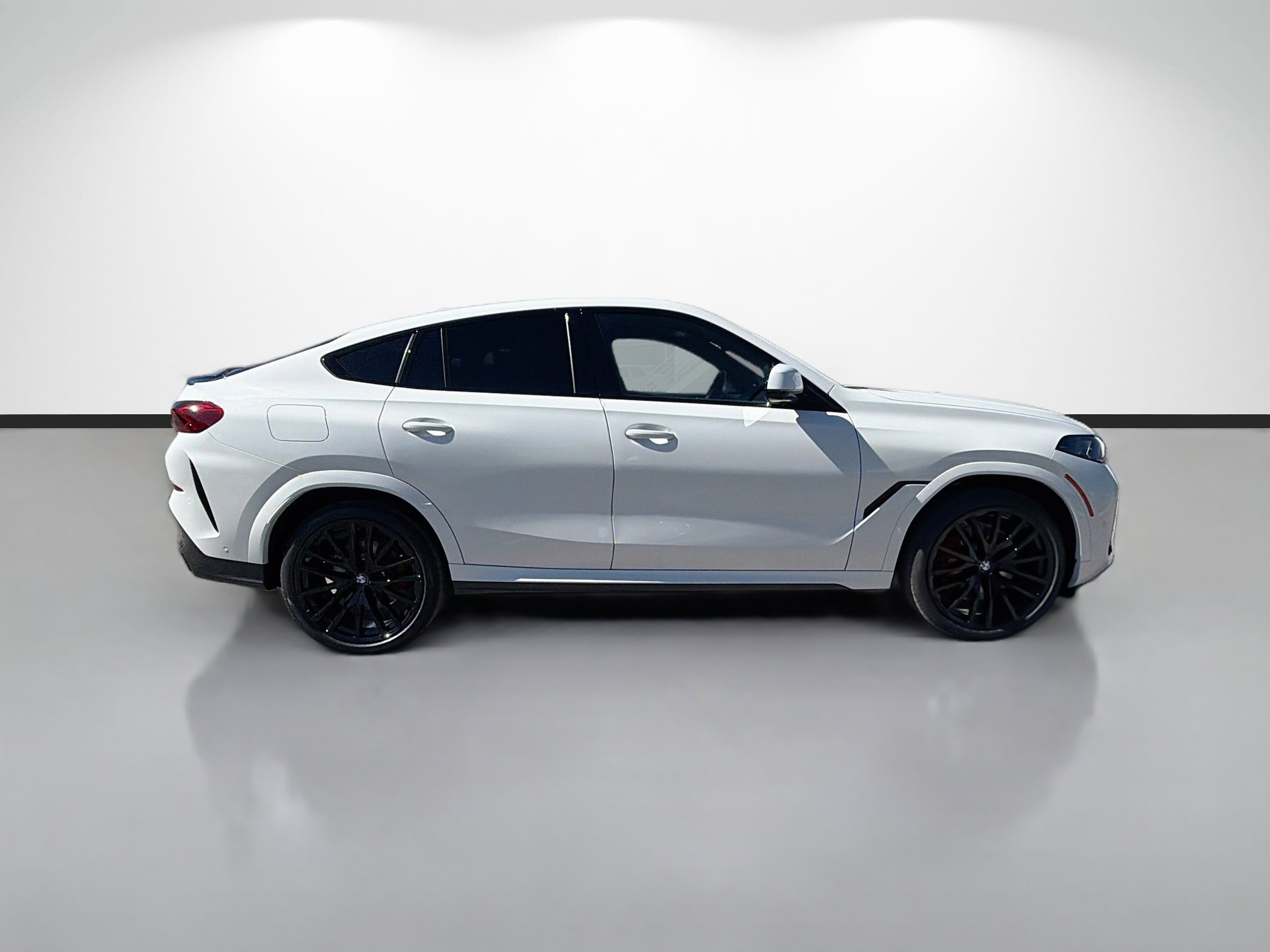 New 2027 BMW X6 xDrive40i AWD/4WD image 2