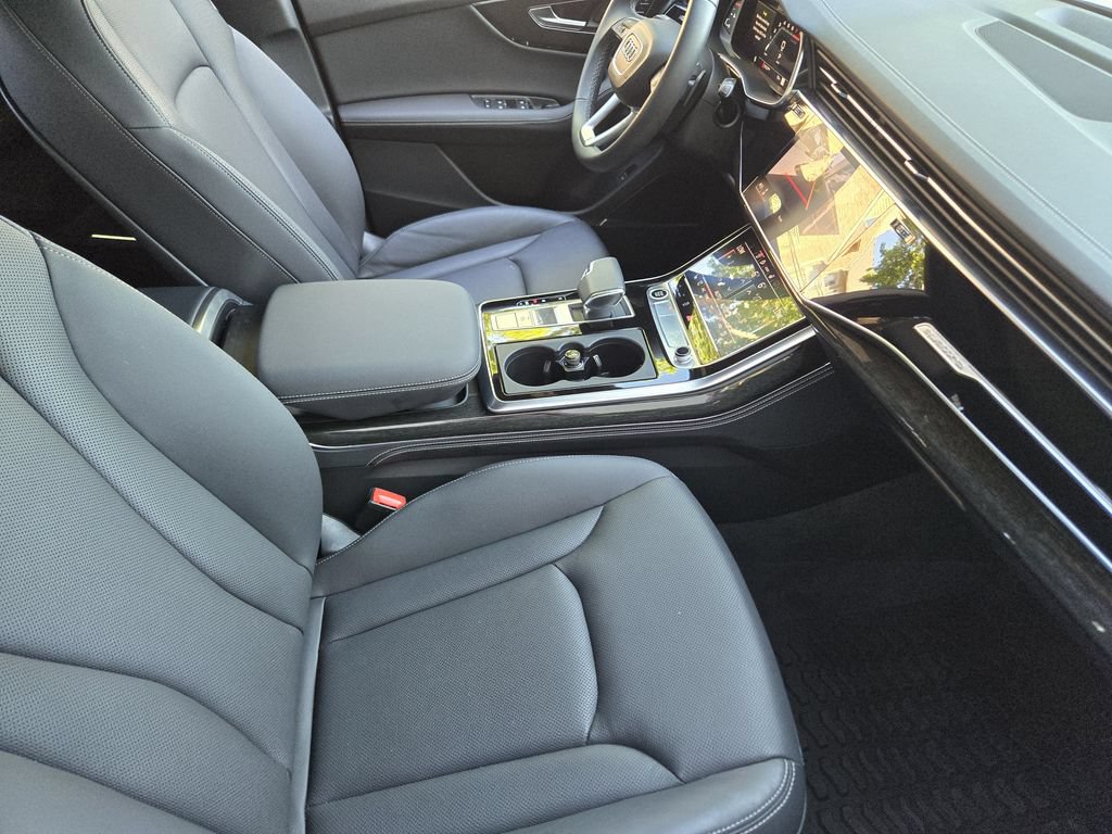 Used 2026 Audi Q8 Premium Plus w/ Premium Plus Package AWD/4WD image 18
