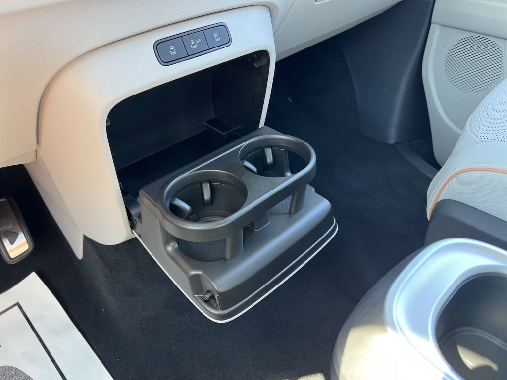 New 2025 Volkswagen ID. Buzz 1st Edition image 19