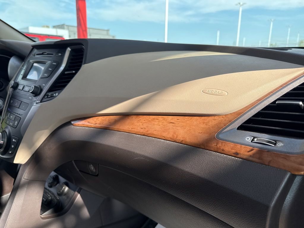 Used 2014 Hyundai Santa Fe GLS image 37