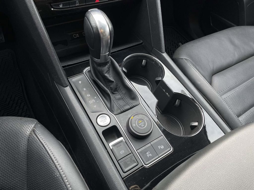 Used 2019 Volkswagen Atlas SEL Premium image 22