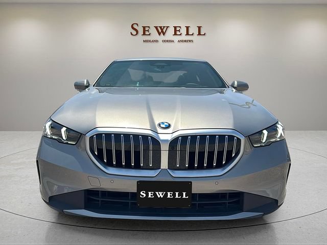 Certified 2025 BMW 530i xDrive w/ Premium Package AWD/4WD image 8