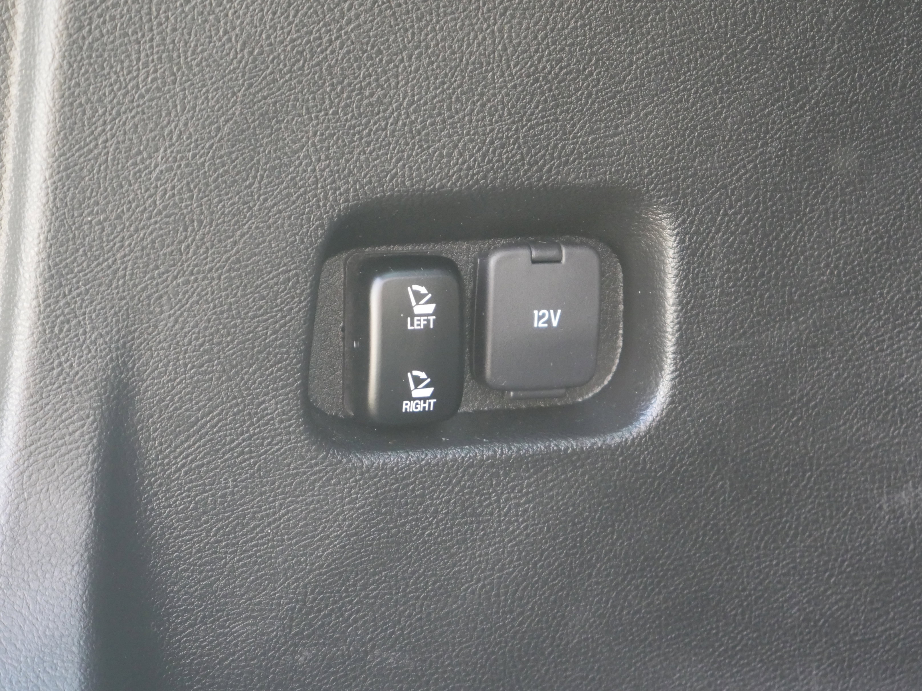 Used 2023 Ford Edge ST AWD/4WD image 23