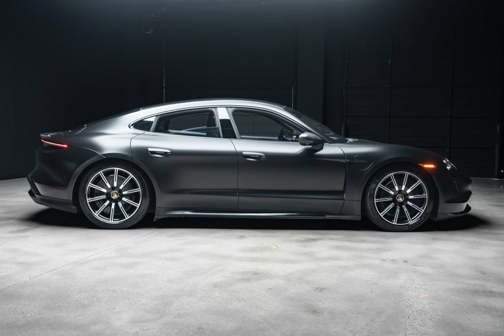 Used 2020 Porsche Taycan Turbo AWD/4WD image 11