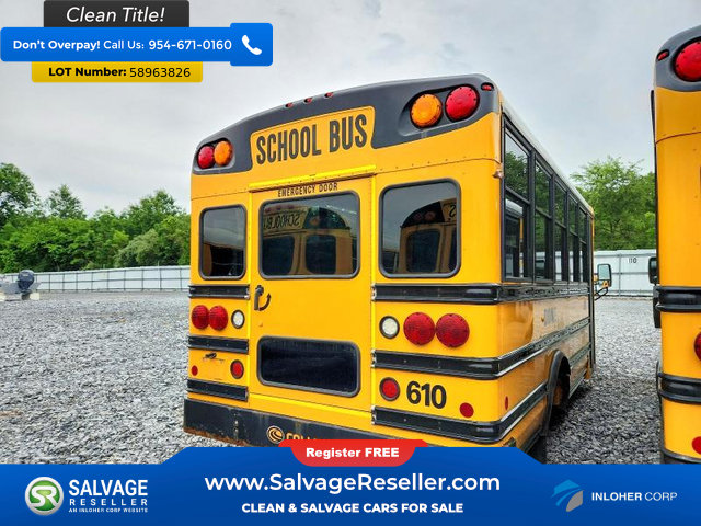 Used 2014 Chevrolet Express 4500 w/ School Bus Package RWD image 5