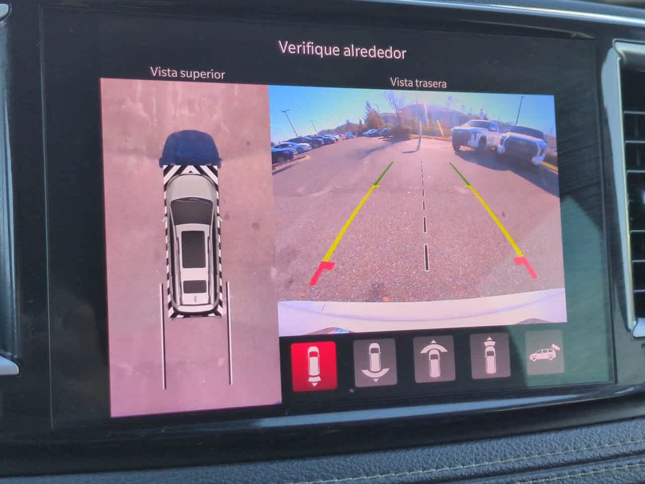 Used 2022 Chrysler Pacifica Limited FWD image 21