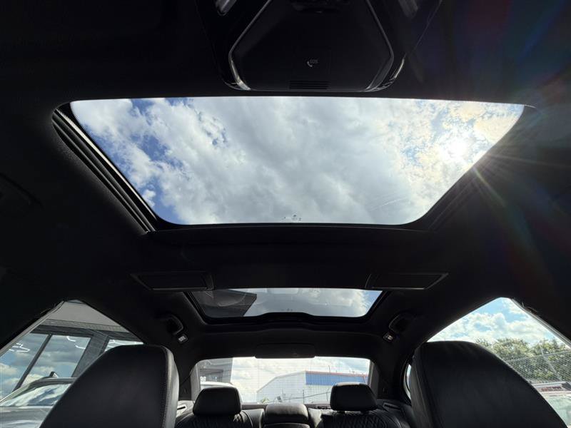 Used 2018 BMW 750i RWD image 39